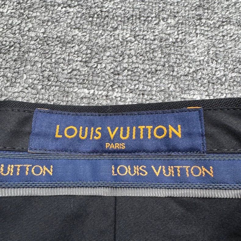 Louis Vuitton Louis Vuitton Black Wool Casual Pants - dmc Size US 31 - 2 Thumbnail