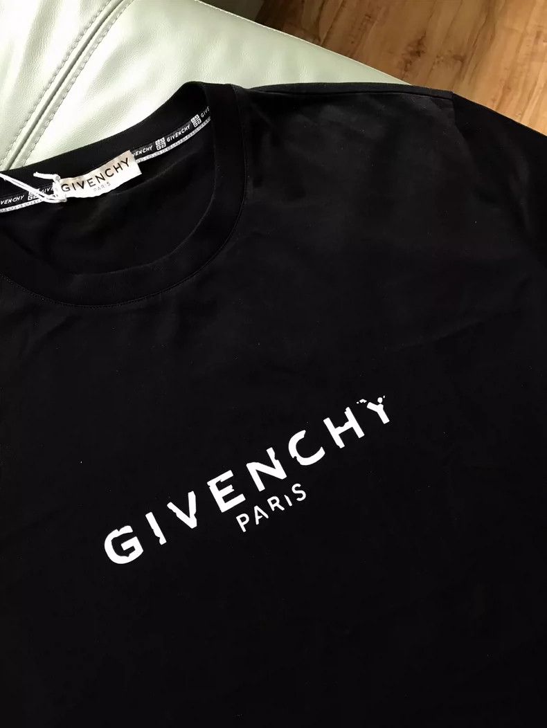 Givenchy Givenchy Distressed Logo Short Sleeve T-Shirt - dmc Size US XXL / EU 58 / 5 - 3 Thumbnail