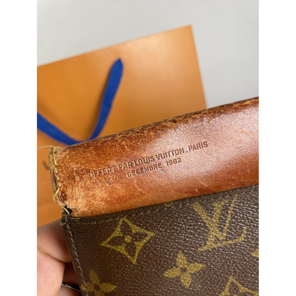 Louis Vuitton Serviette Ambassadeur Brown Leather Clutch Bag Size ONE SIZE - 2 Thumbnail