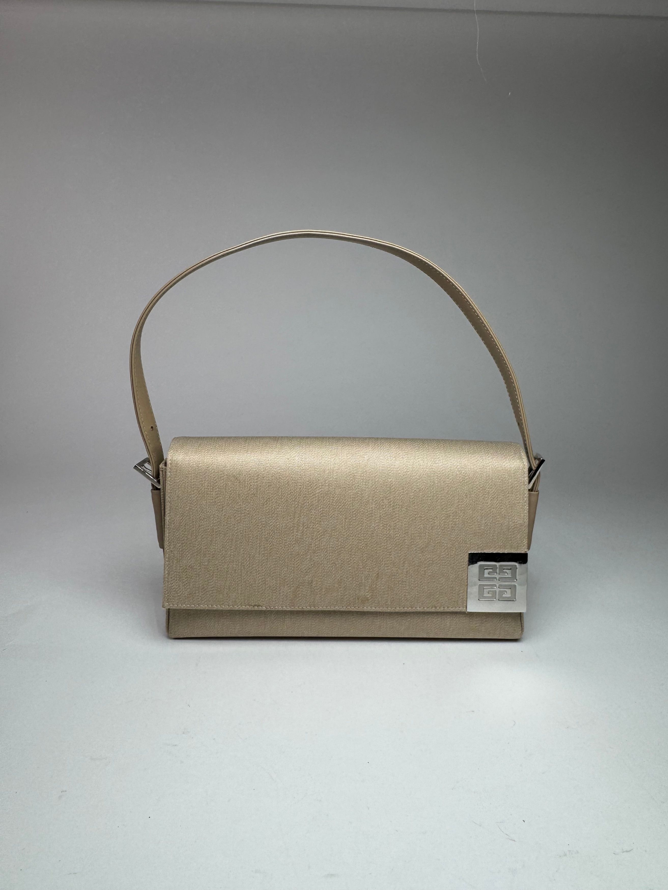 Givenchy Vintage 4G Baguette Bag Beige Size ONE SIZE - 13 Thumbnail