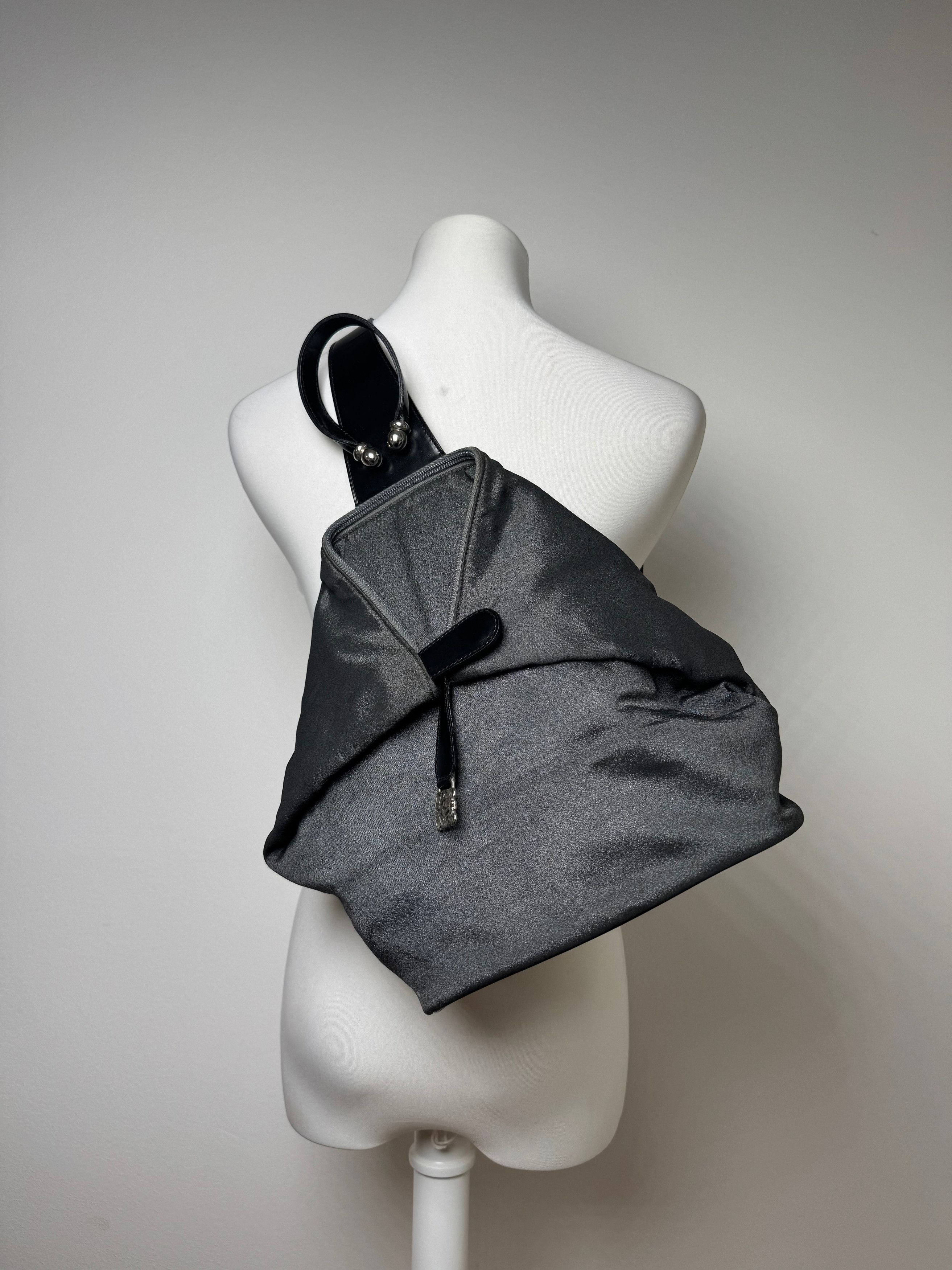 Loewe Vintage Madrid Leather Crossbody Bag / Backpack Size ONE SIZE - 10 Thumbnail