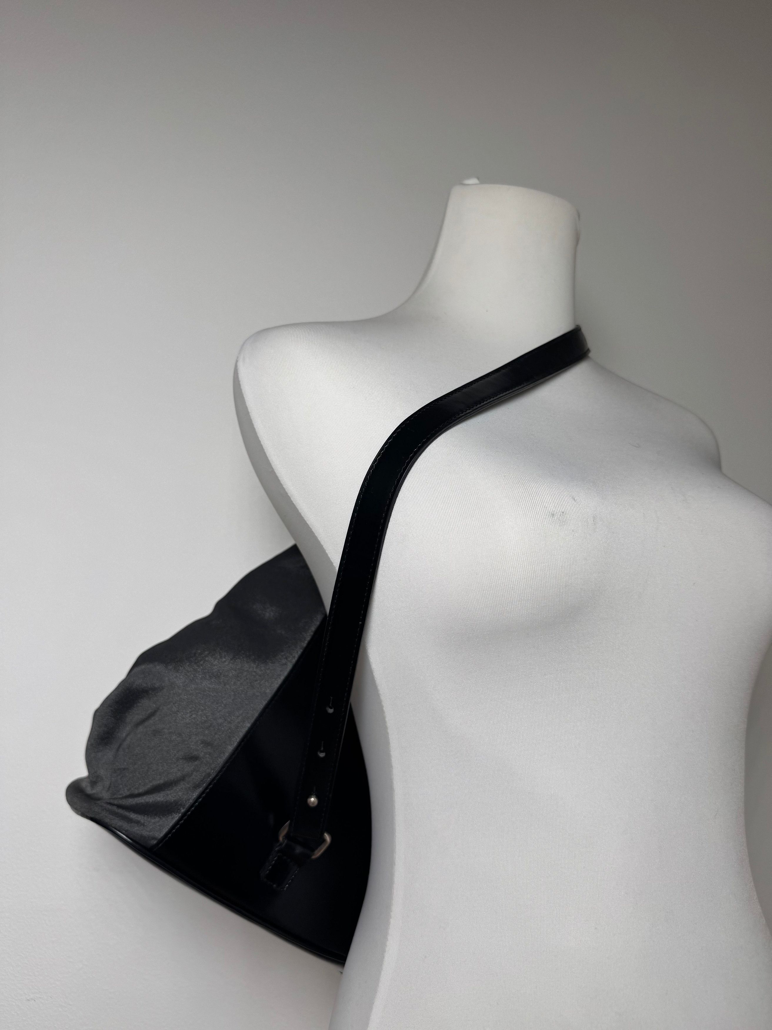 Loewe Vintage Madrid Leather Crossbody Bag / Backpack Size ONE SIZE - 11 Thumbnail
