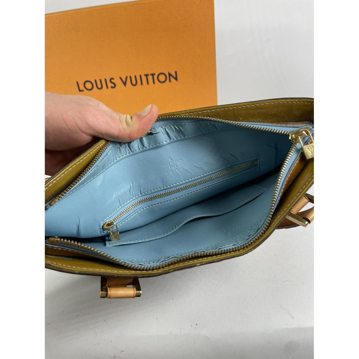 Louis Vuitton Vivian Brown Leather Handbag Size ONE SIZE - 2 Thumbnail