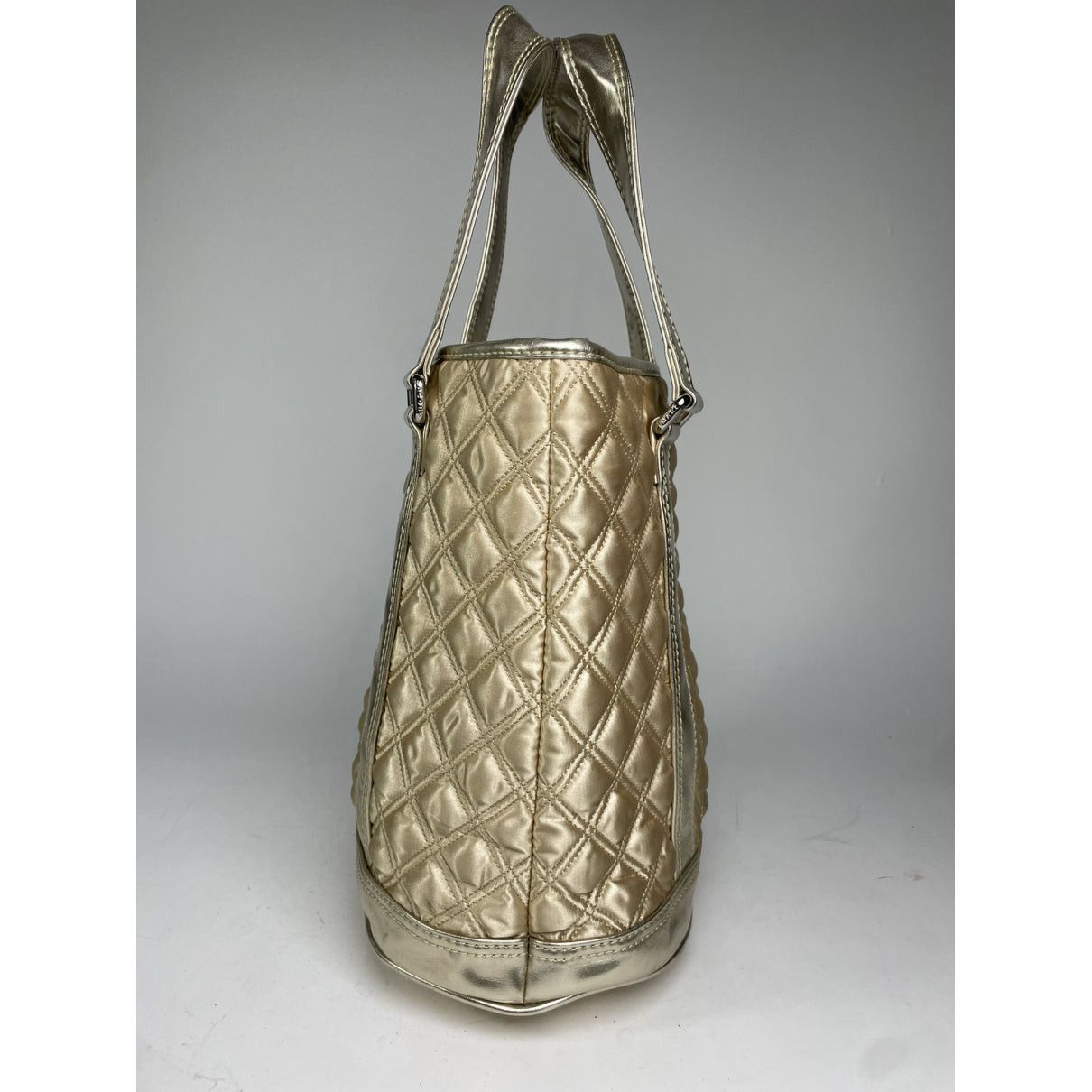 Marc by Marc Jacobs Gold Leather Handbag Size ONE SIZE - 2 Thumbnail