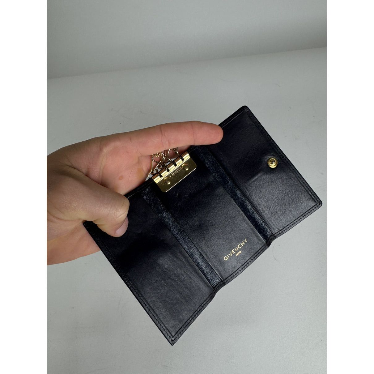 Givenchy Black Leather Purse Size ONE SIZE - 5 Thumbnail