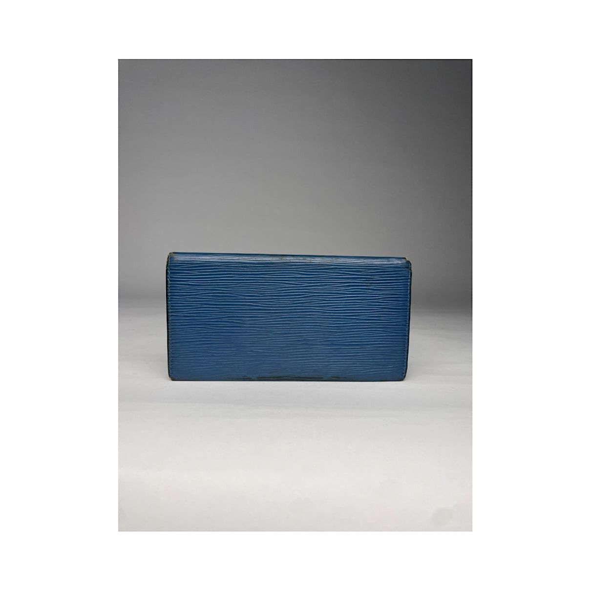 Louis Vuitton Blue Leather Purse Size ONE SIZE - 2 Thumbnail