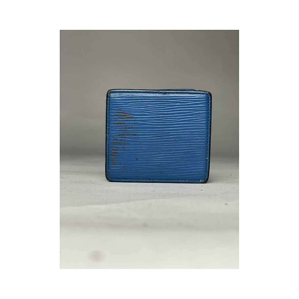 Louis Vuitton Anaé Blue Leather Purse Size ONE SIZE - 4 Thumbnail