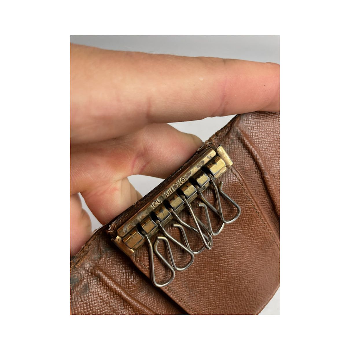 Louis Vuitton Lockme Brown Leather Purse Size ONE SIZE - 5 Thumbnail
