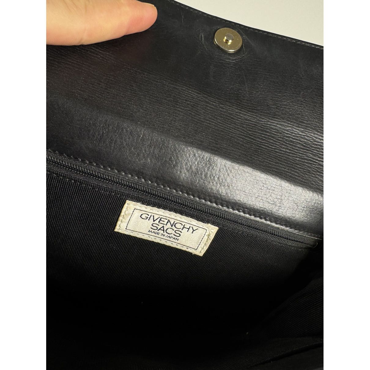 Givenchy Bow Cut Black Leather Clutch Bag Size ONE SIZE - 5 Thumbnail
