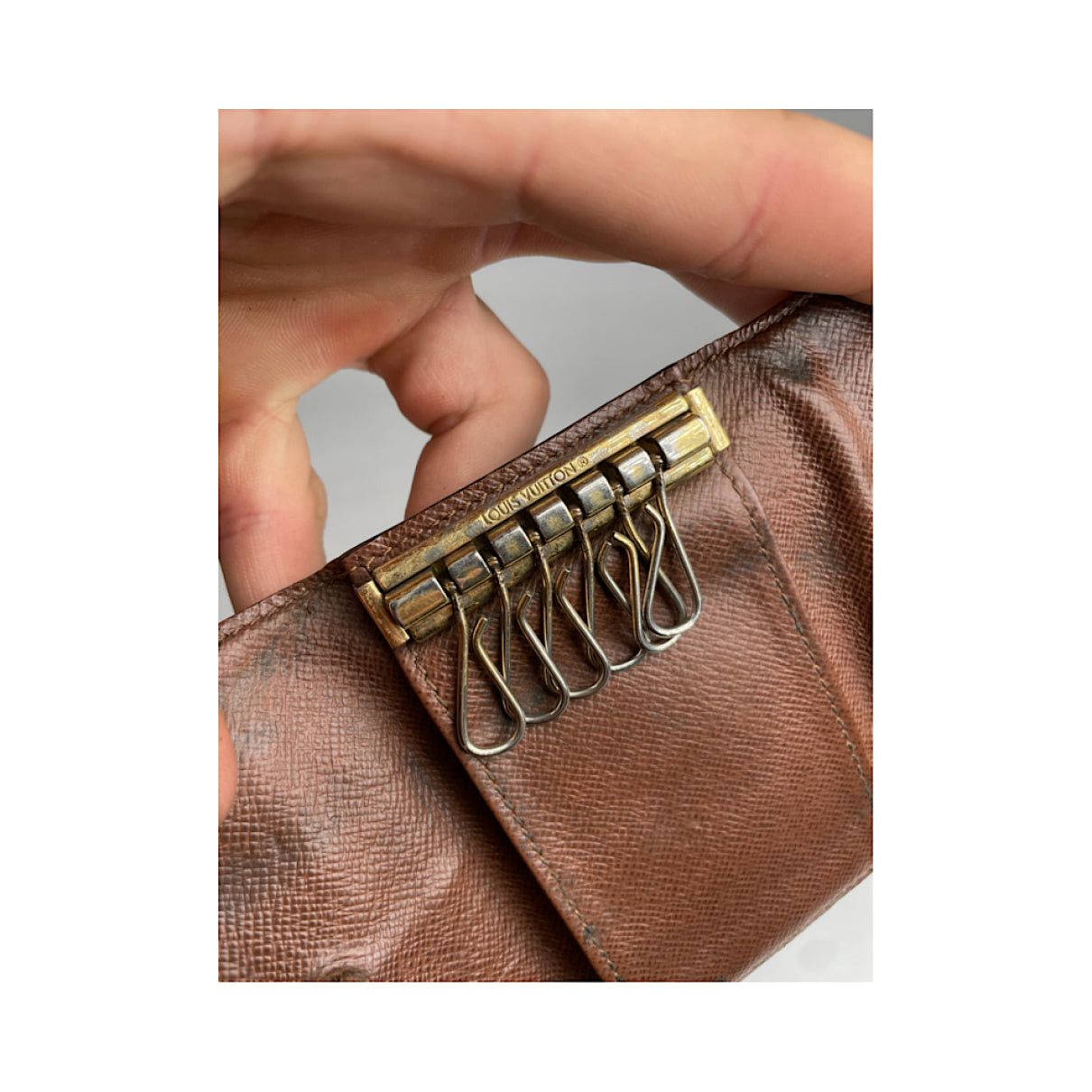 Louis Vuitton Lockme Brown Leather Purse Size ONE SIZE - 5 Thumbnail