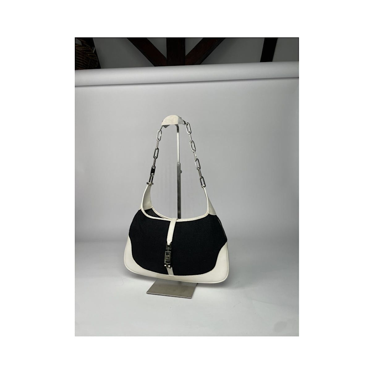 Gucci Jackie 1961 White Patent Leather Handbag Size ONE SIZE - 2 Thumbnail