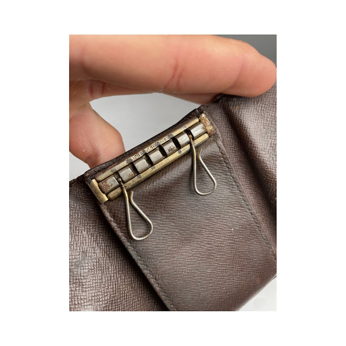 Louis Vuitton Lockme Brown Leather Purse Size ONE SIZE - 5 Thumbnail