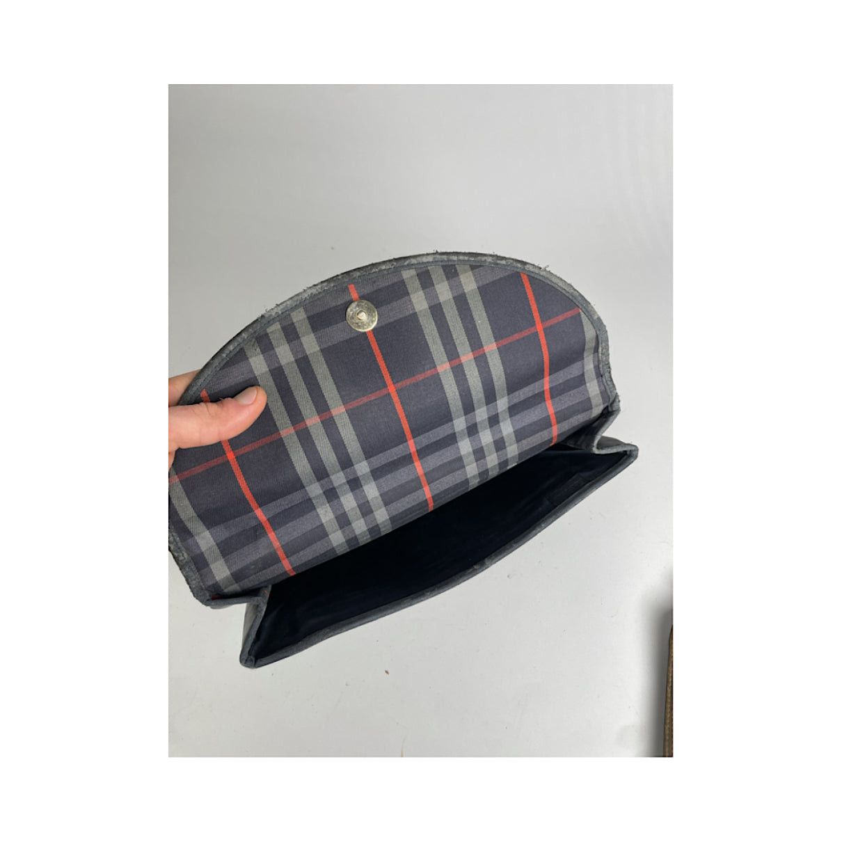 Burberry Black Leather Clutch Bag Size ONE SIZE - 3 Thumbnail