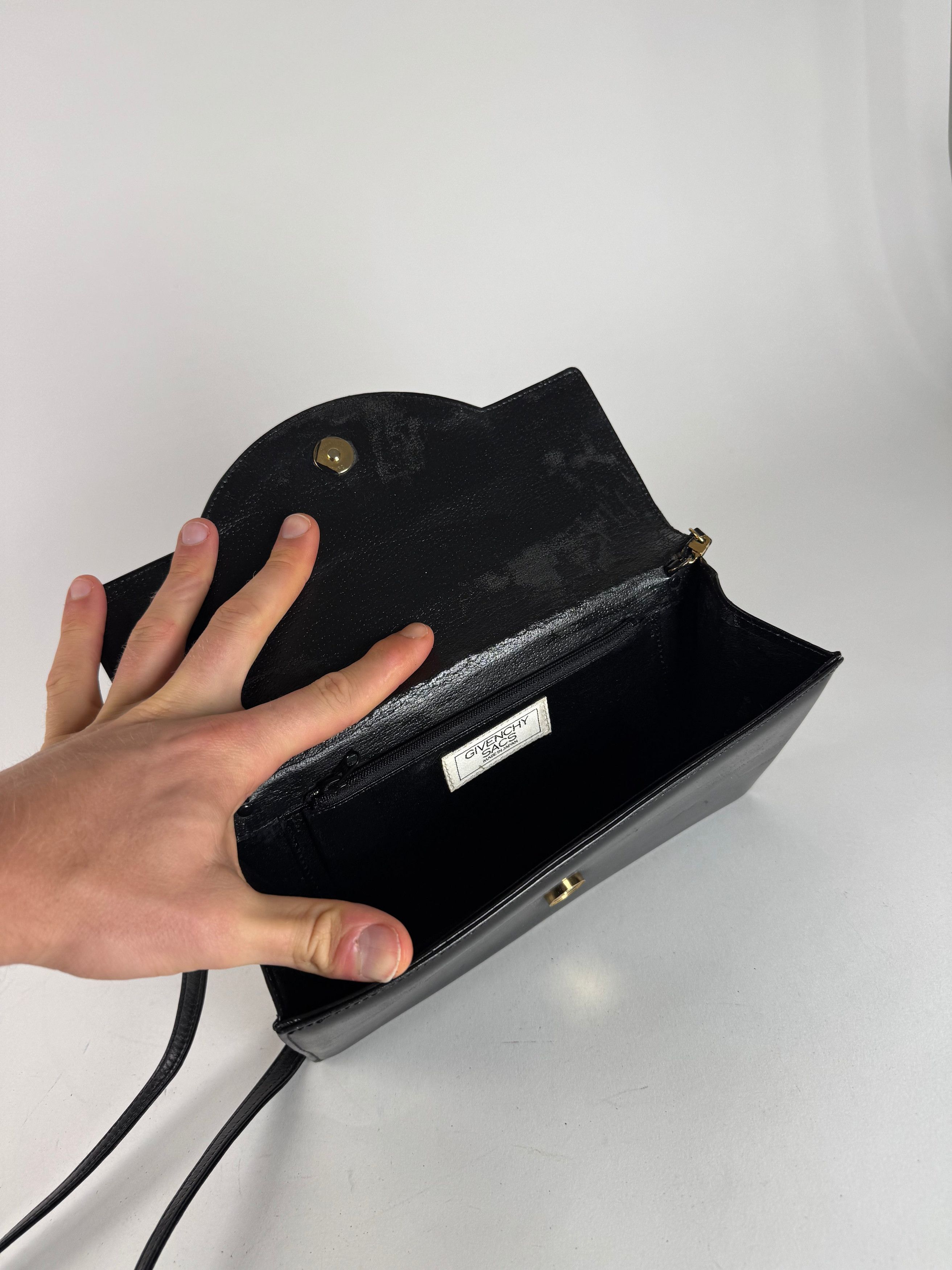 Givenchy Vintage 4G Leather Bag Black Size ONE SIZE - 2 Thumbnail