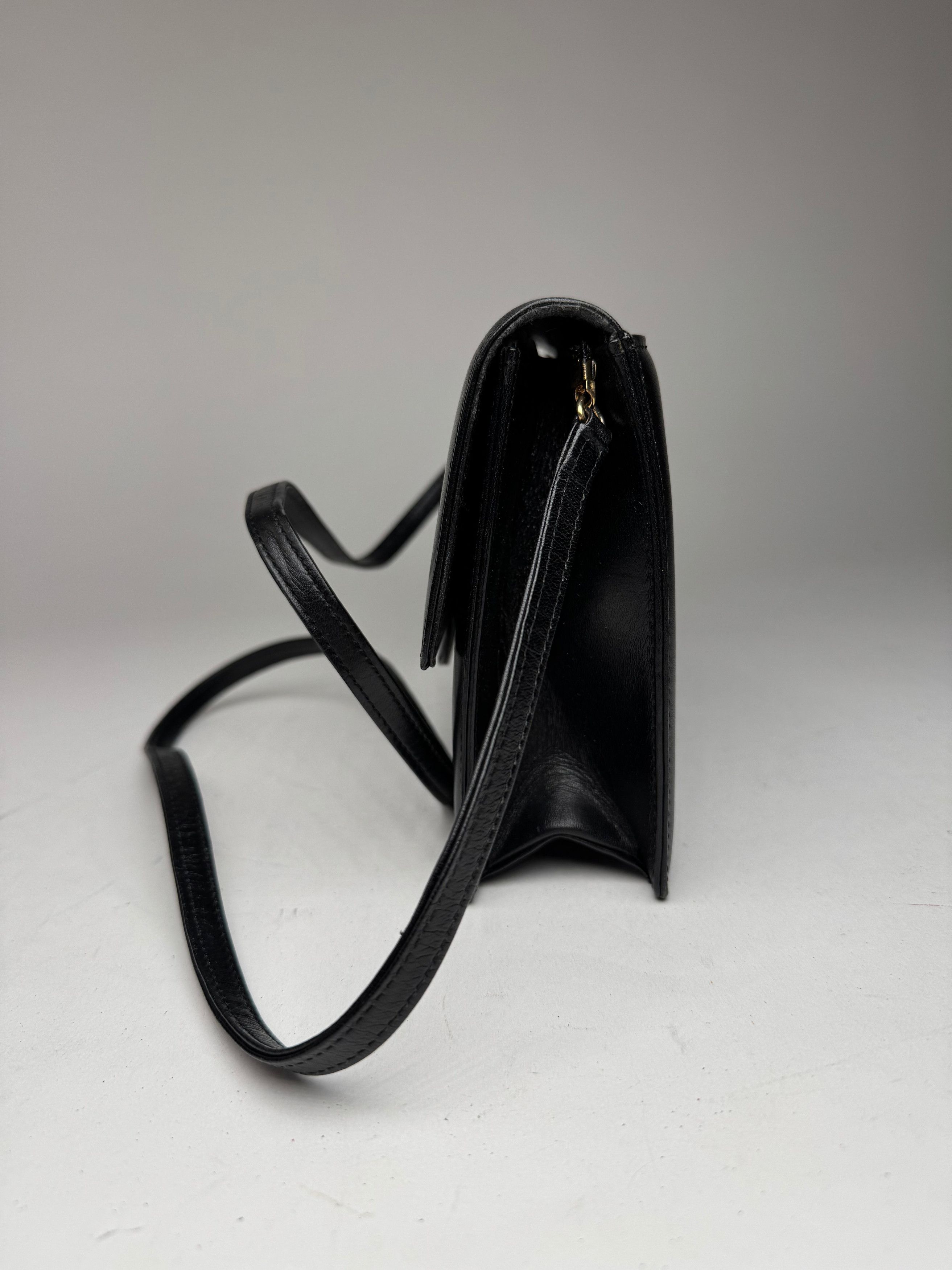 Givenchy Vintage 4G Leather Bag Black Size ONE SIZE - 12 Thumbnail