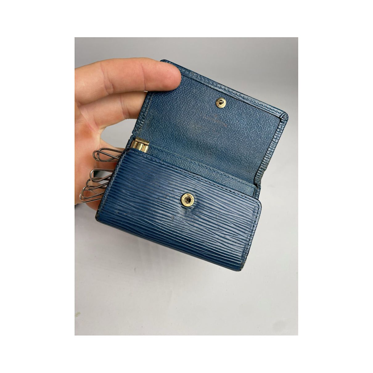 Louis Vuitton Lockme Blue Leather Purse Size ONE SIZE - 4 Thumbnail