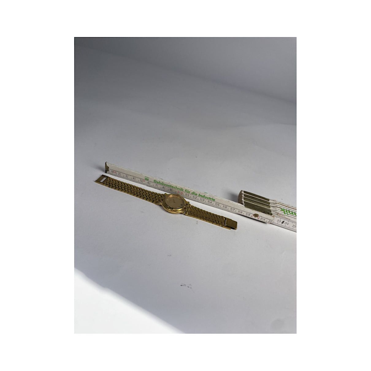 Gucci Gold Gold Plated Watche Size ONE SIZE - 4 Thumbnail