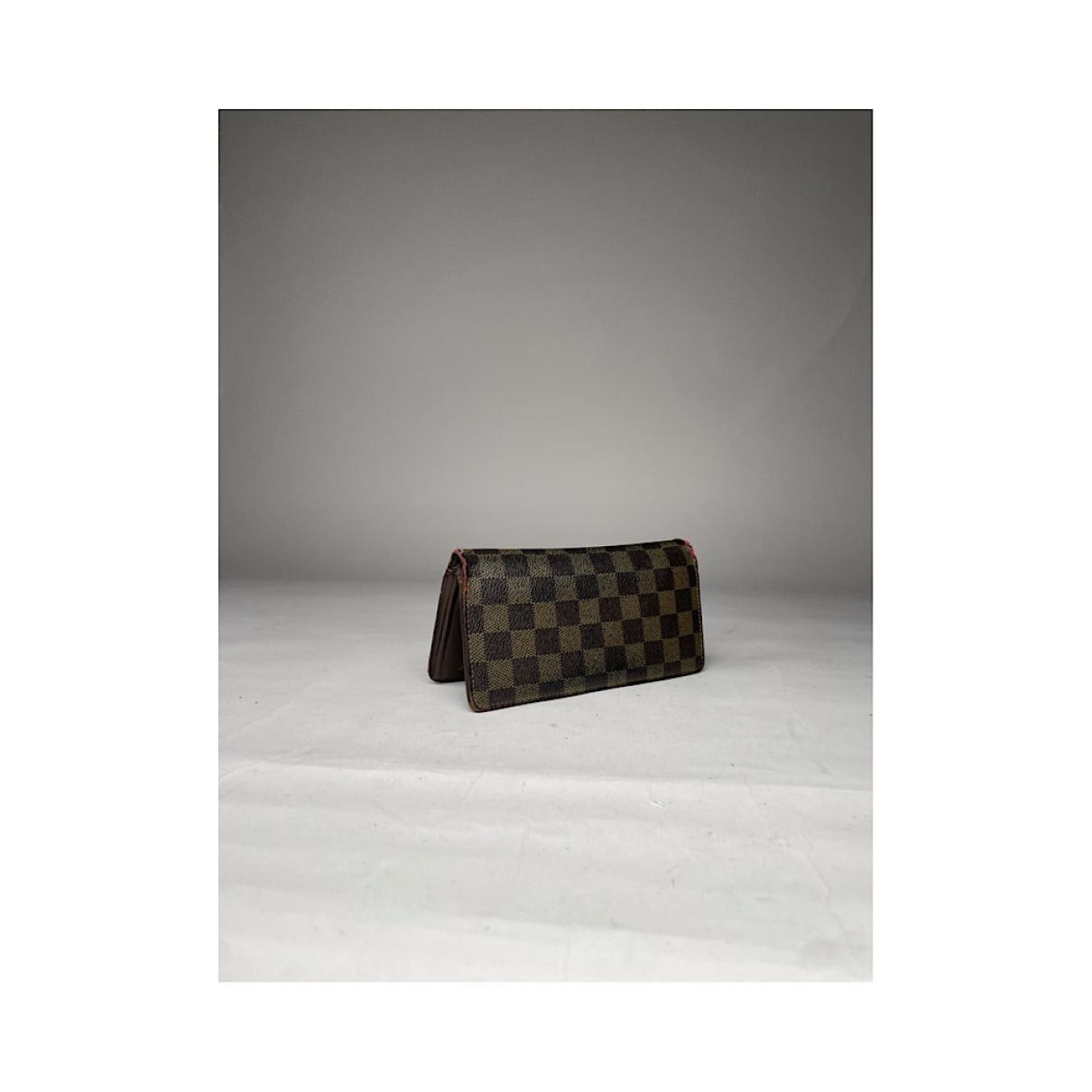 Louis Vuitton Passport cover Brown Leather Purse Size ONE SIZE - 3 Thumbnail