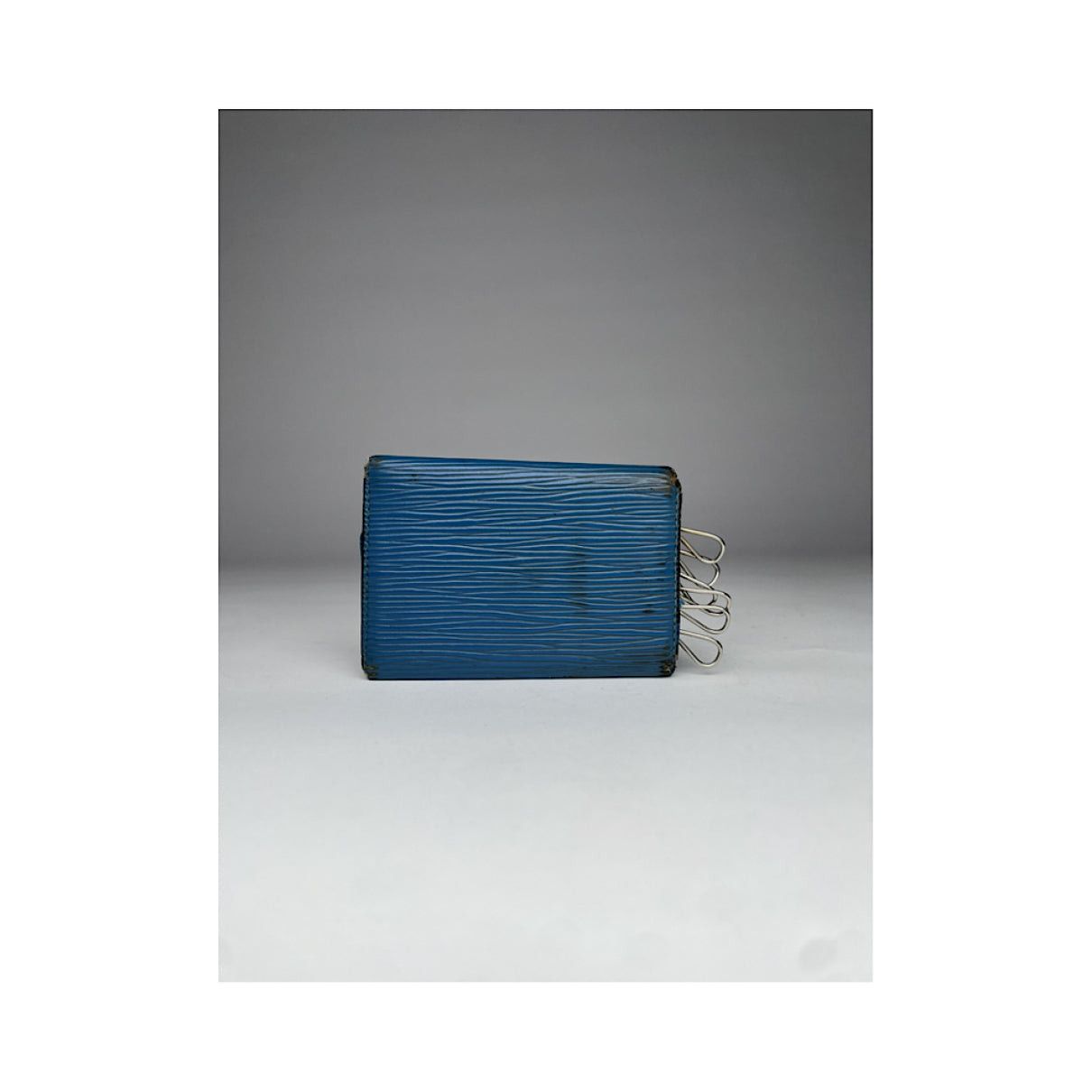 Louis Vuitton Lockme Blue Leather Purse Size ONE SIZE - 2 Thumbnail