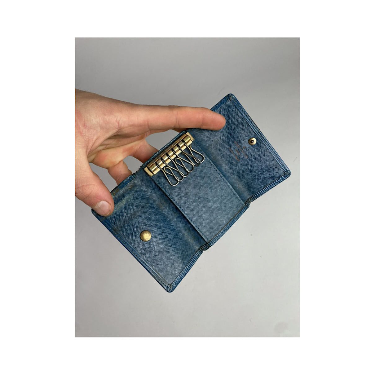 Louis Vuitton Lockme Blue Leather Purse Size ONE SIZE - 4 Thumbnail