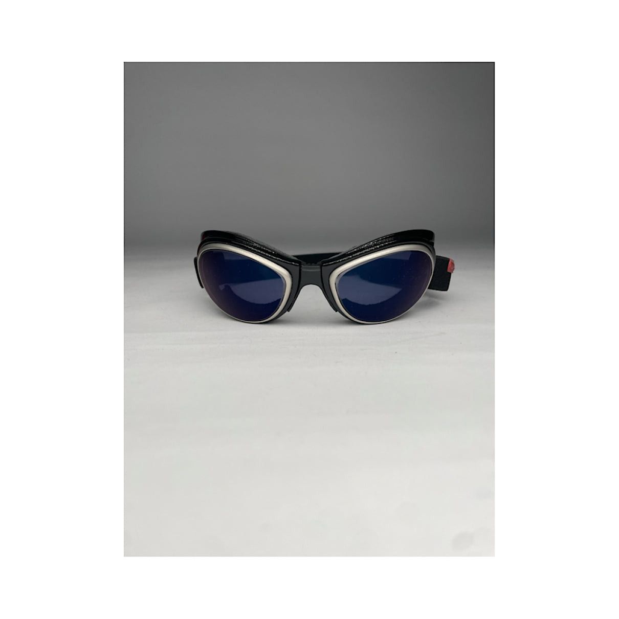 Prada Black Plastic Sunglasses Size ONE SIZE - 3 Thumbnail
