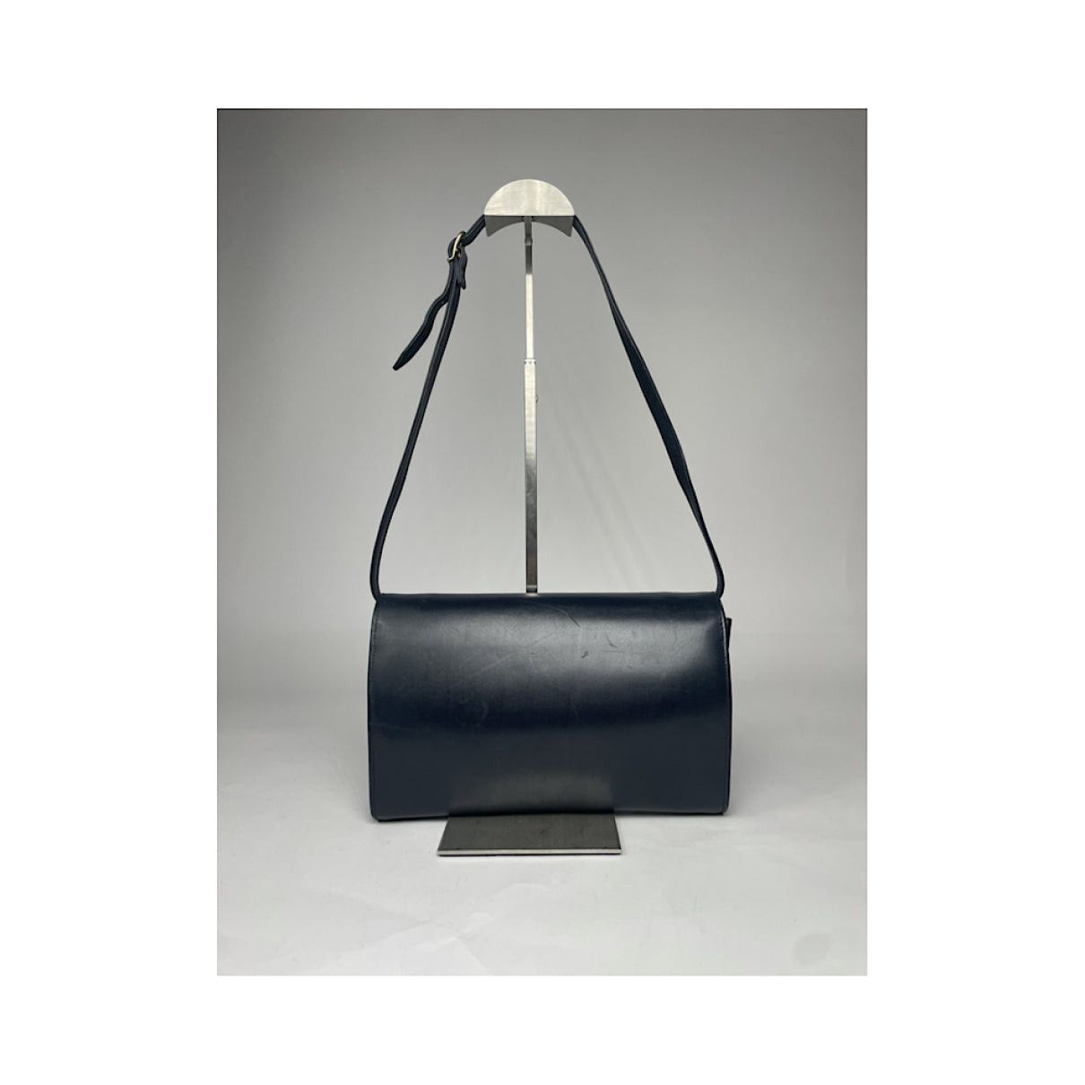 Givenchy Emblem Navy Patent Leather Handbag Size ONE SIZE - 4 Thumbnail