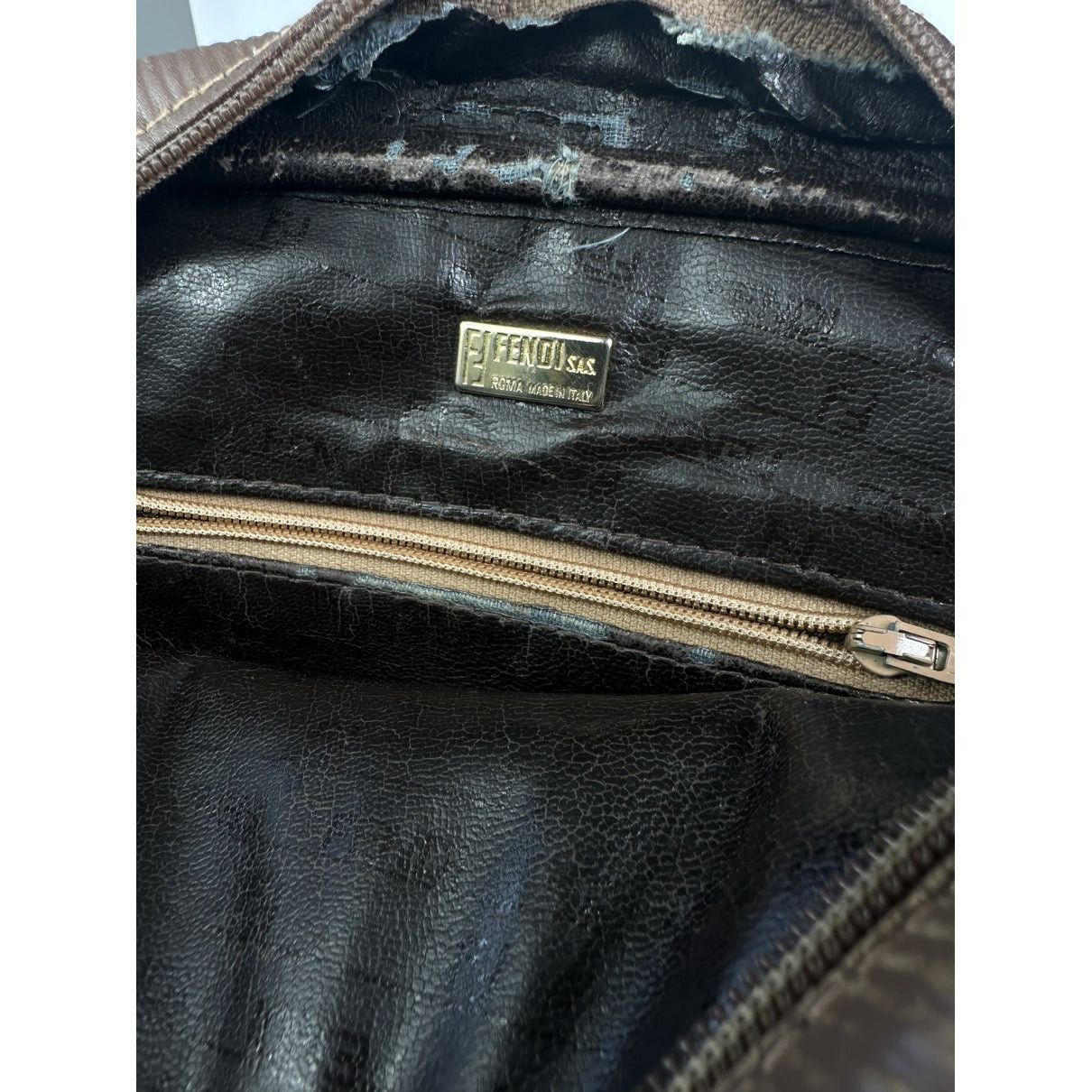 Fendi Baguette Brown Patent Leather Handbag Size ONE SIZE - 2 Thumbnail