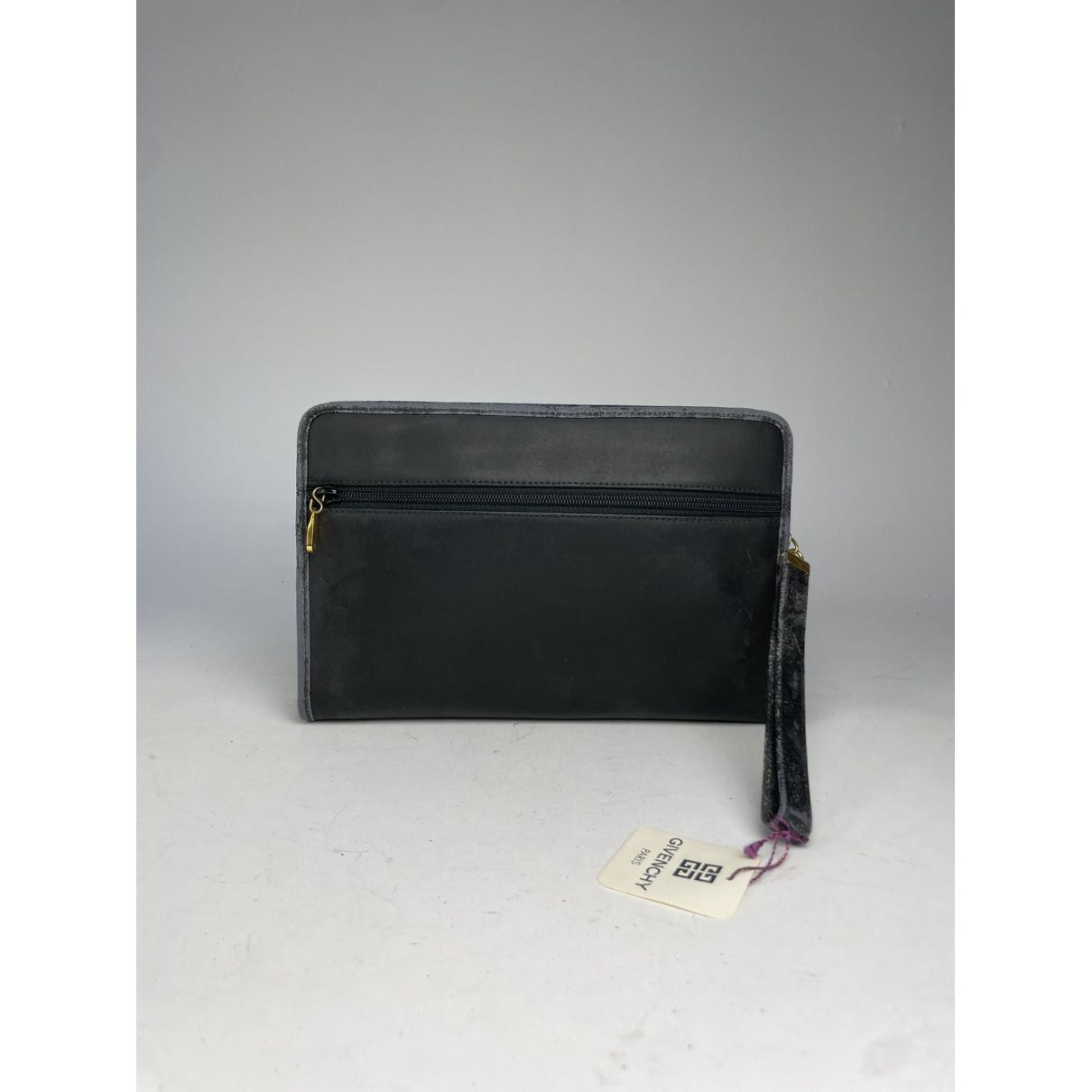 Givenchy Emblem Black Leather Clutch Bag Size ONE SIZE - 3 Thumbnail