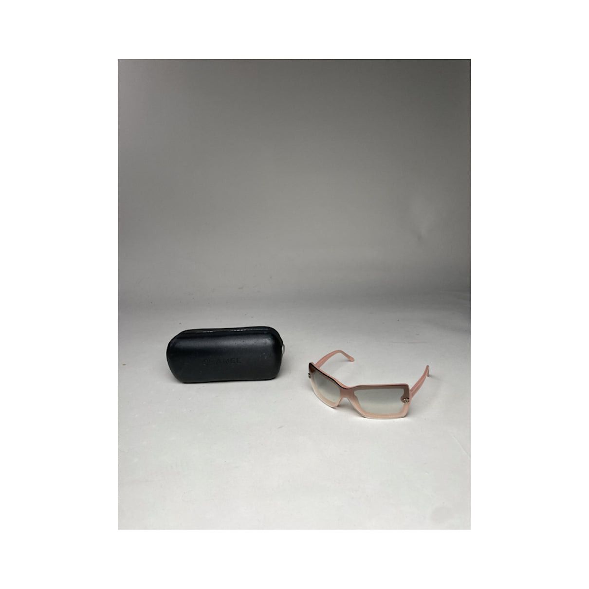 Chanel Pink Plastic Sunglasses Size ONE SIZE - 3 Thumbnail