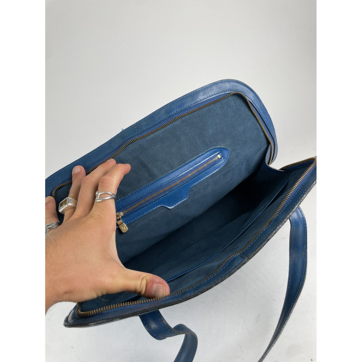 Louis Vuitton Lussac Blue Leather Handbag Size ONE SIZE - 2 Thumbnail