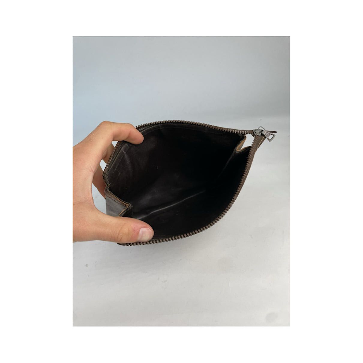 Celine Triomphe Vintage Brown Leather Clutch Bag Size ONE SIZE - 2 Thumbnail