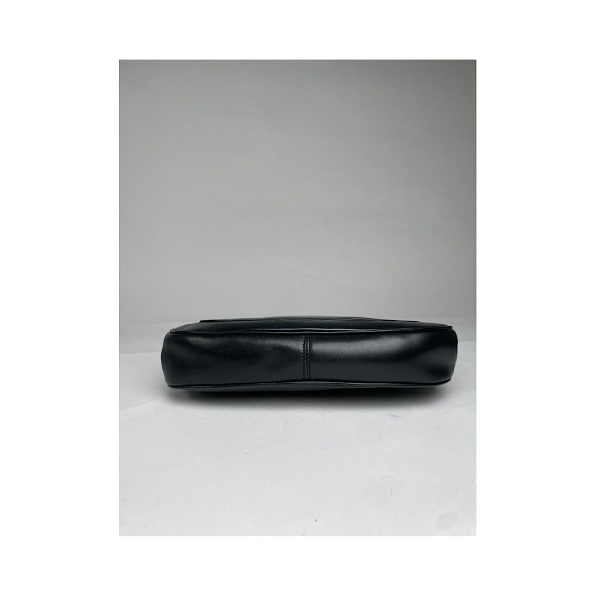 Givenchy Bow Cut Black Patent Leather Clutch Bag Size ONE SIZE - 4 Thumbnail