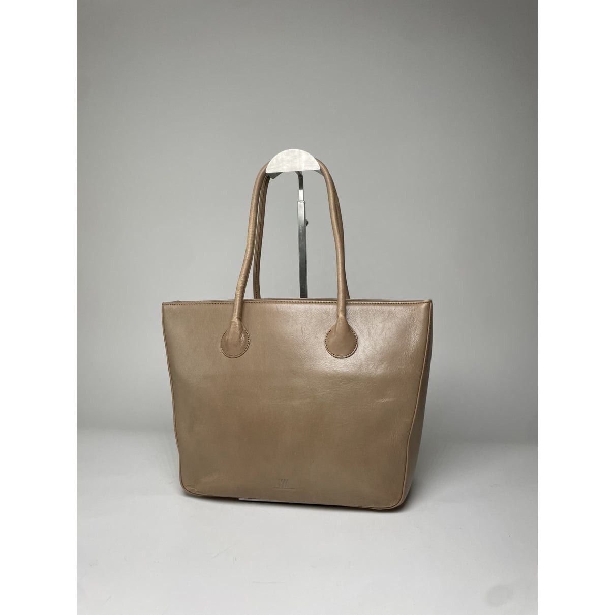 Issey Miyake Beige Leather Handbag Size ONE SIZE - 2 Thumbnail