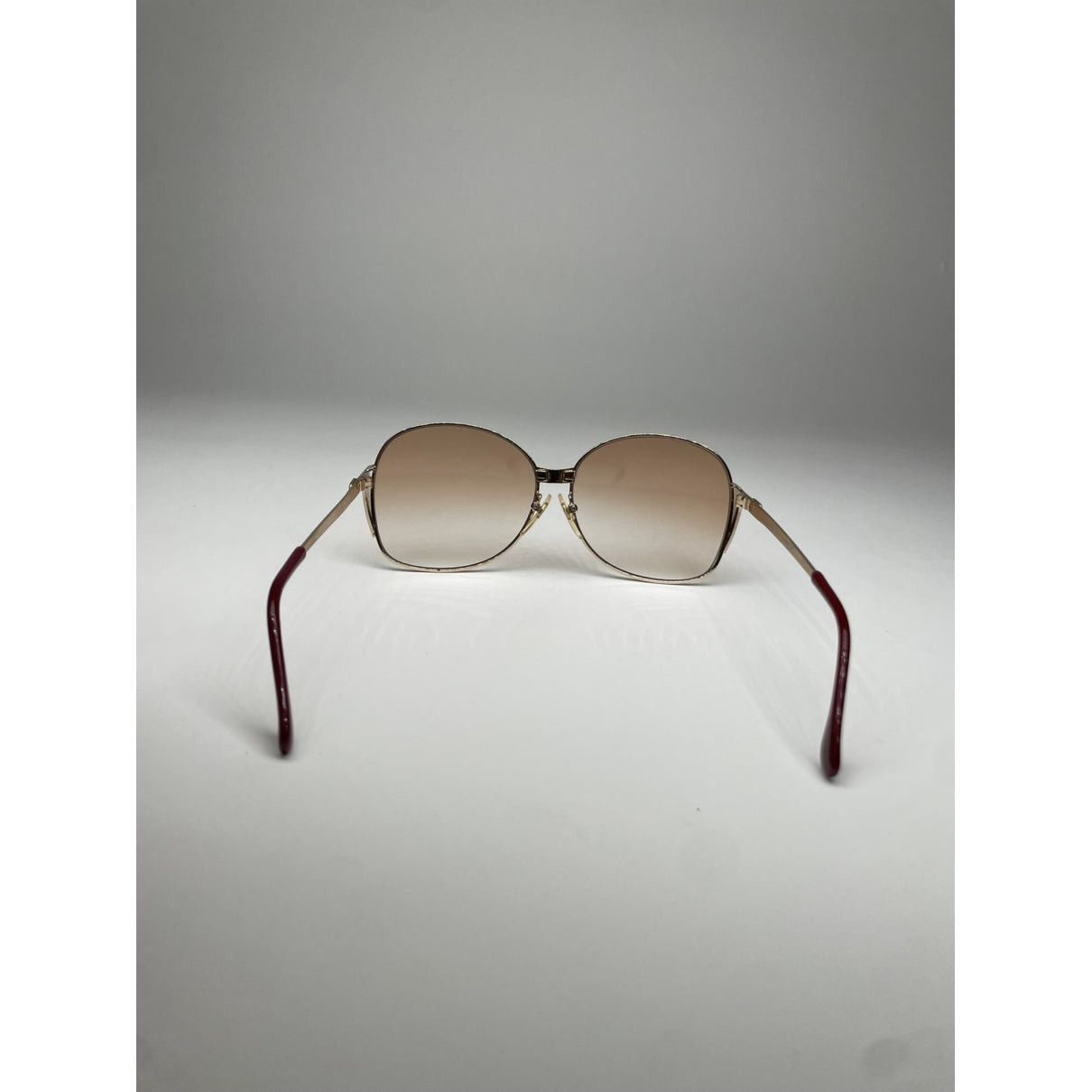 Yves Saint Laurent Gold Metal Sunglasses Size ONE SIZE - 4 Thumbnail