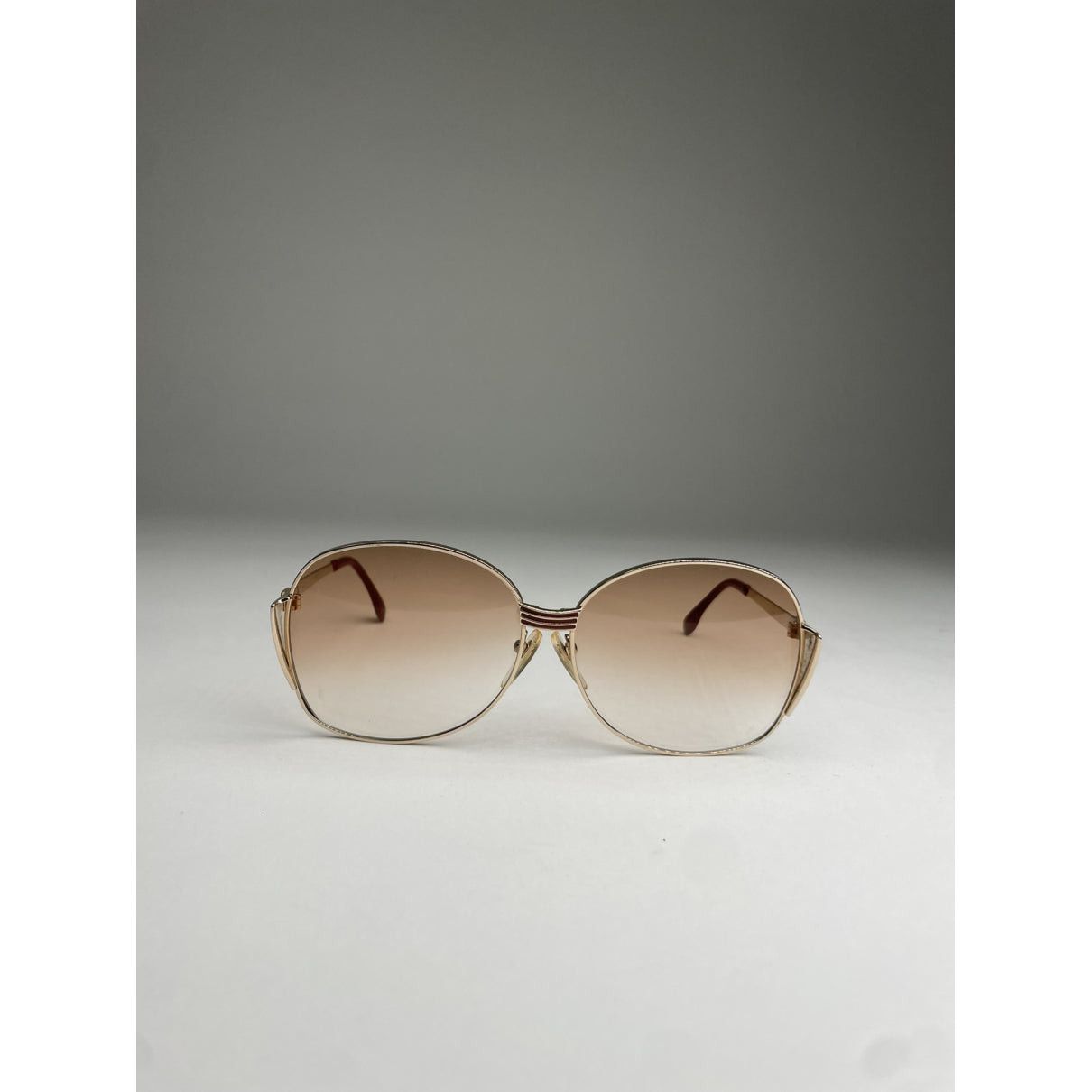 Yves Saint Laurent Gold Metal Sunglasses Size ONE SIZE - 2 Thumbnail