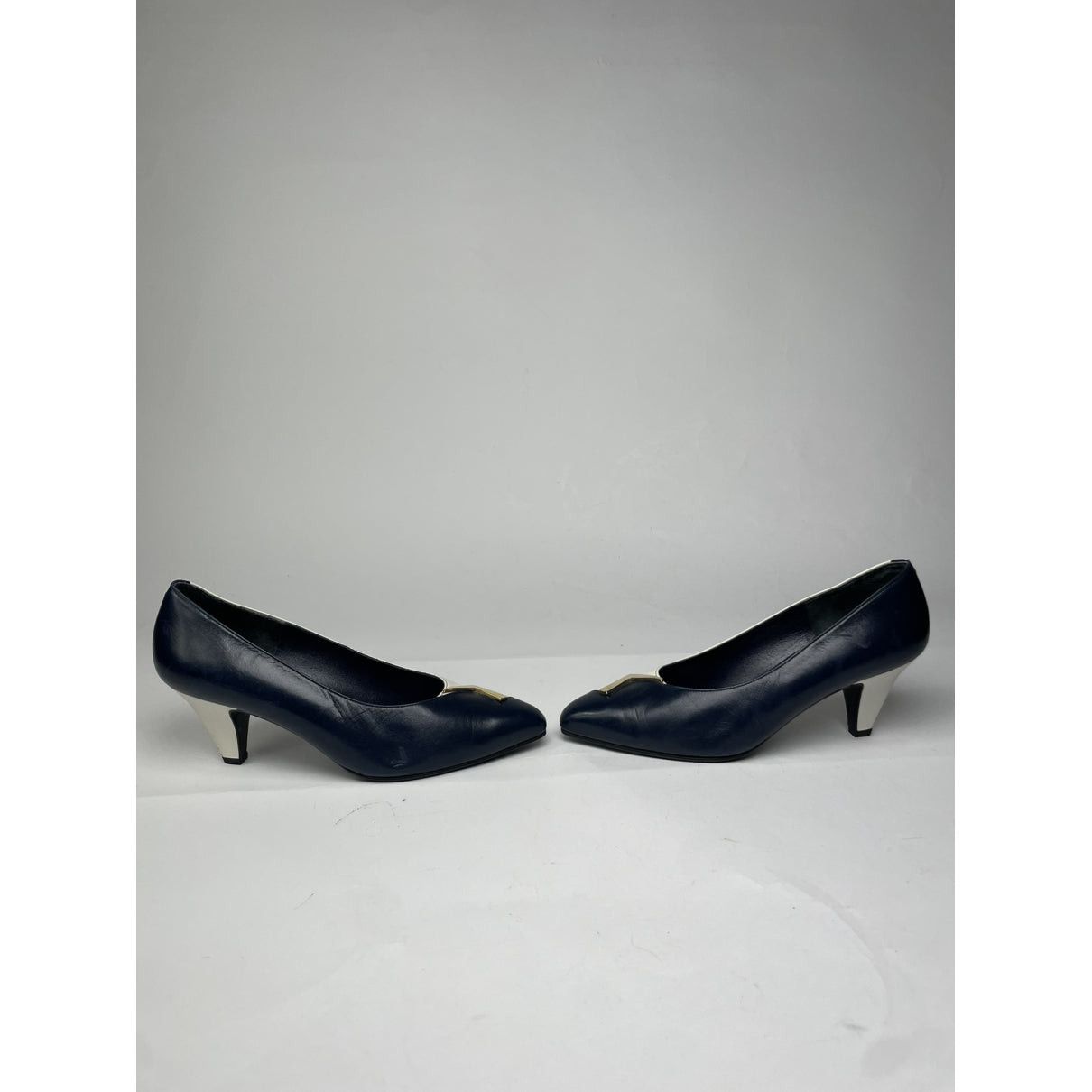 Givenchy White Leather Heel Size US 5 / IT 35 - 4 Thumbnail