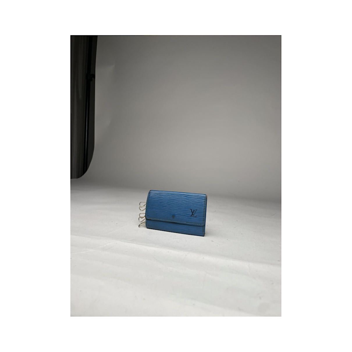 Louis Vuitton Lockme Blue Leather Purse Size ONE SIZE - 2 Thumbnail