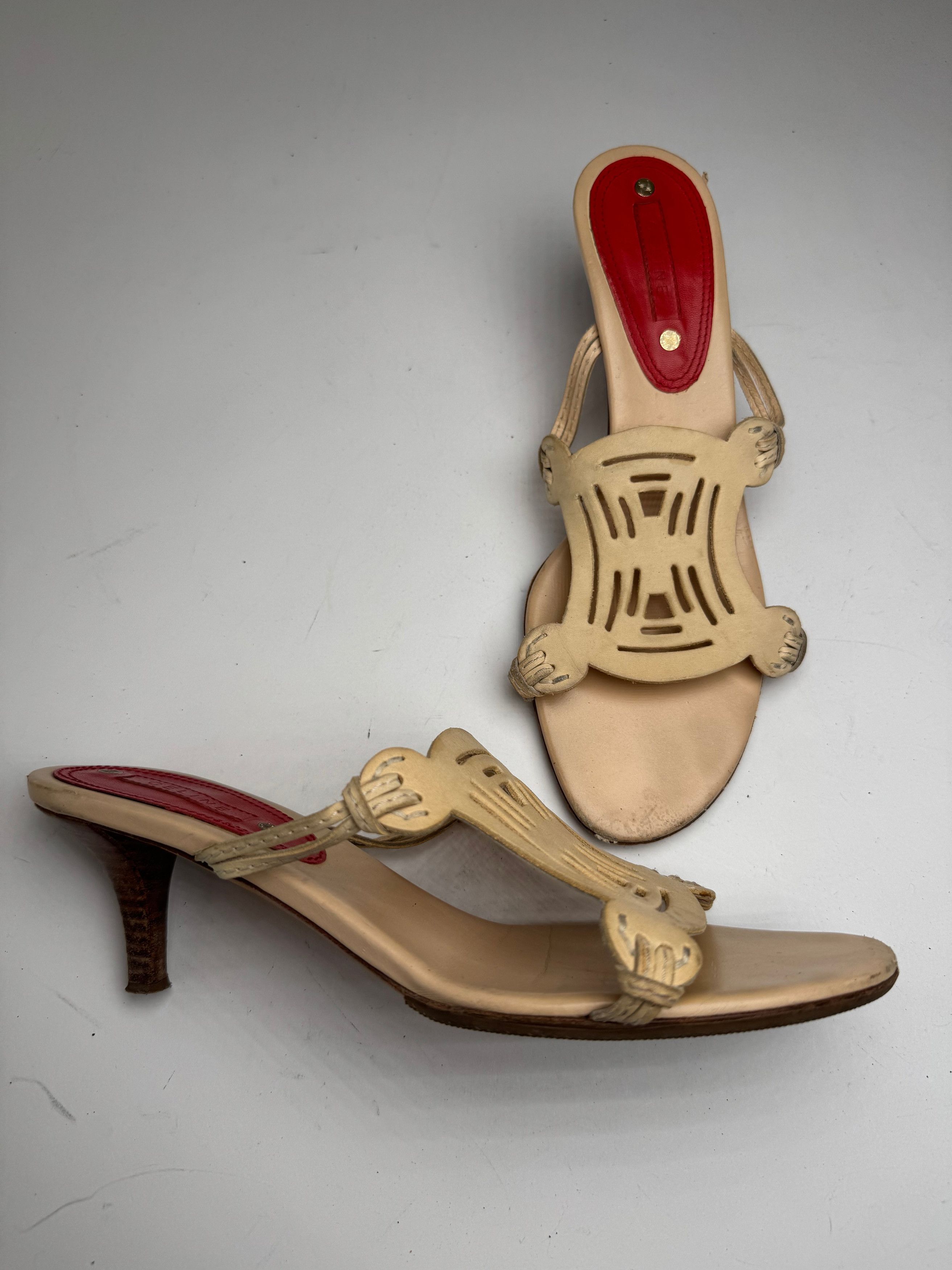 Celine Vintage Paris Triomphe Leather Pumps beige 37 Size US 7 / IT 37 - 10 Thumbnail