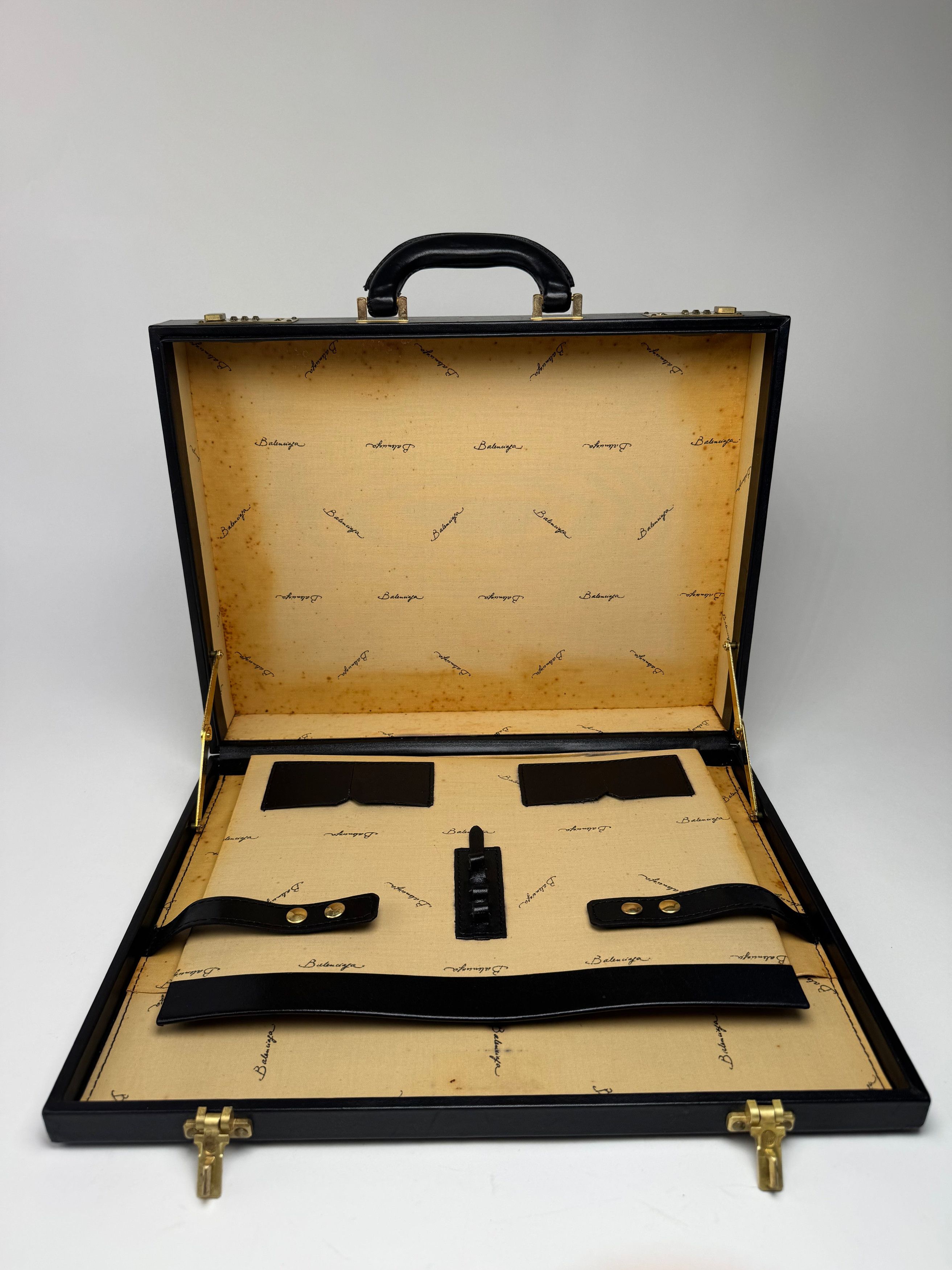 Balenciaga Vintage 70s Monogram Suitcase Size ONE SIZE - 4 Thumbnail