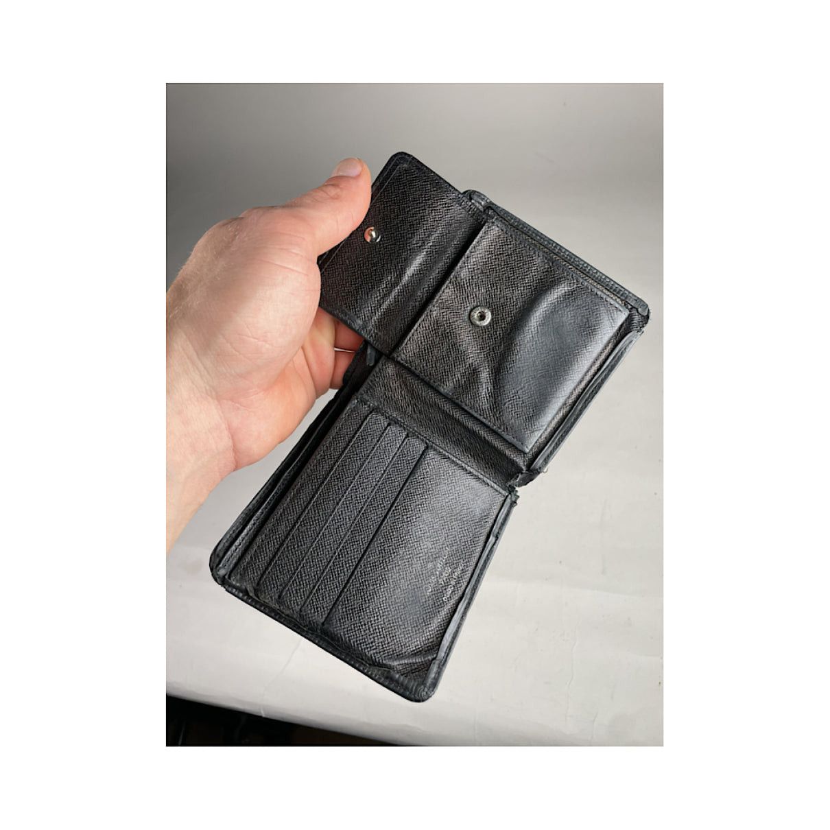 Louis Vuitton Black Leather Purse Size ONE SIZE - 5 Thumbnail