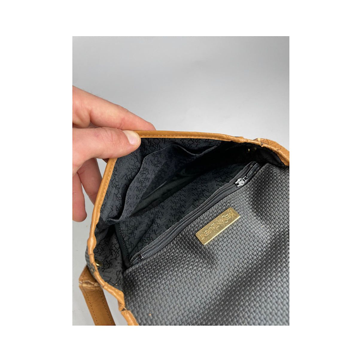 Yves Saint Laurent Black Leather Handbag Size ONE SIZE - 3 Thumbnail