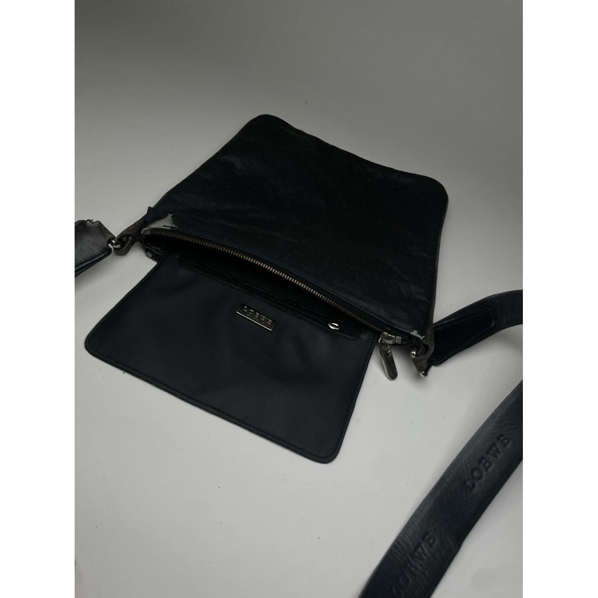 Loewe Cubi Black Leather Handbag Size ONE SIZE - 2 Thumbnail