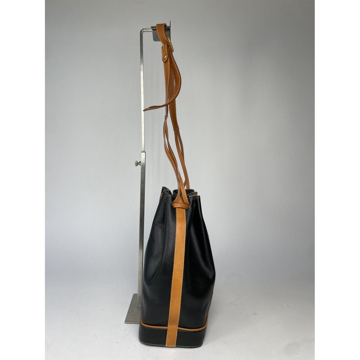 Courreges Courrèges Black Leather Handbag Size ONE SIZE - 2 Thumbnail