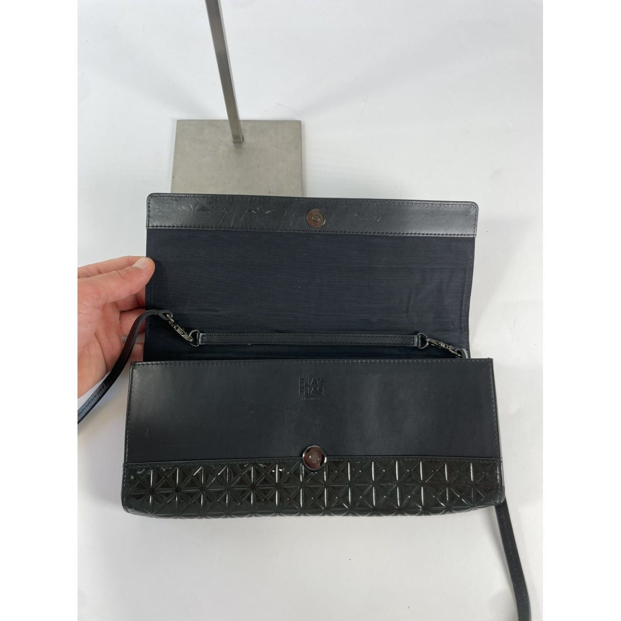 Other Pleats Please Black Vegan Leather Handbag Size ONE SIZE - 5 Thumbnail