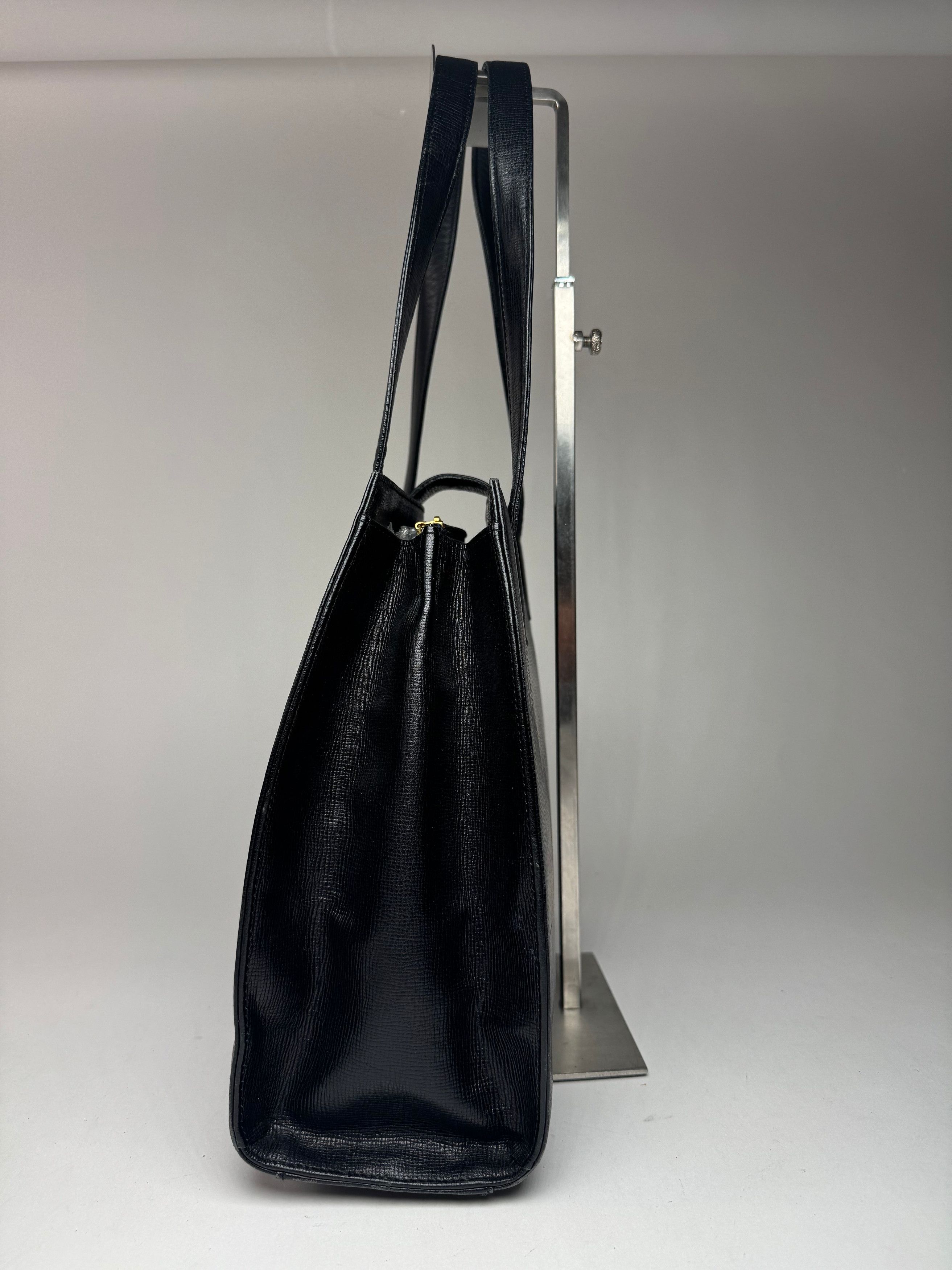 Givenchy Vintage 4G Leather Bag Black Size ONE SIZE - 4 Thumbnail