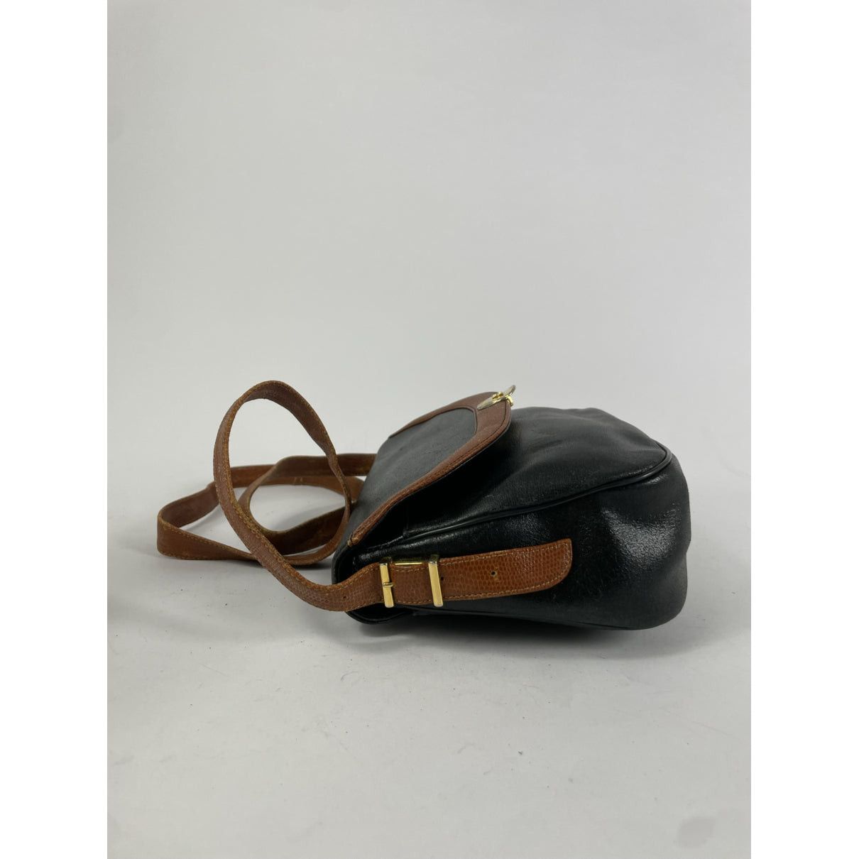 Givenchy GV3 Black Leather Handbag Size ONE SIZE - 5 Thumbnail
