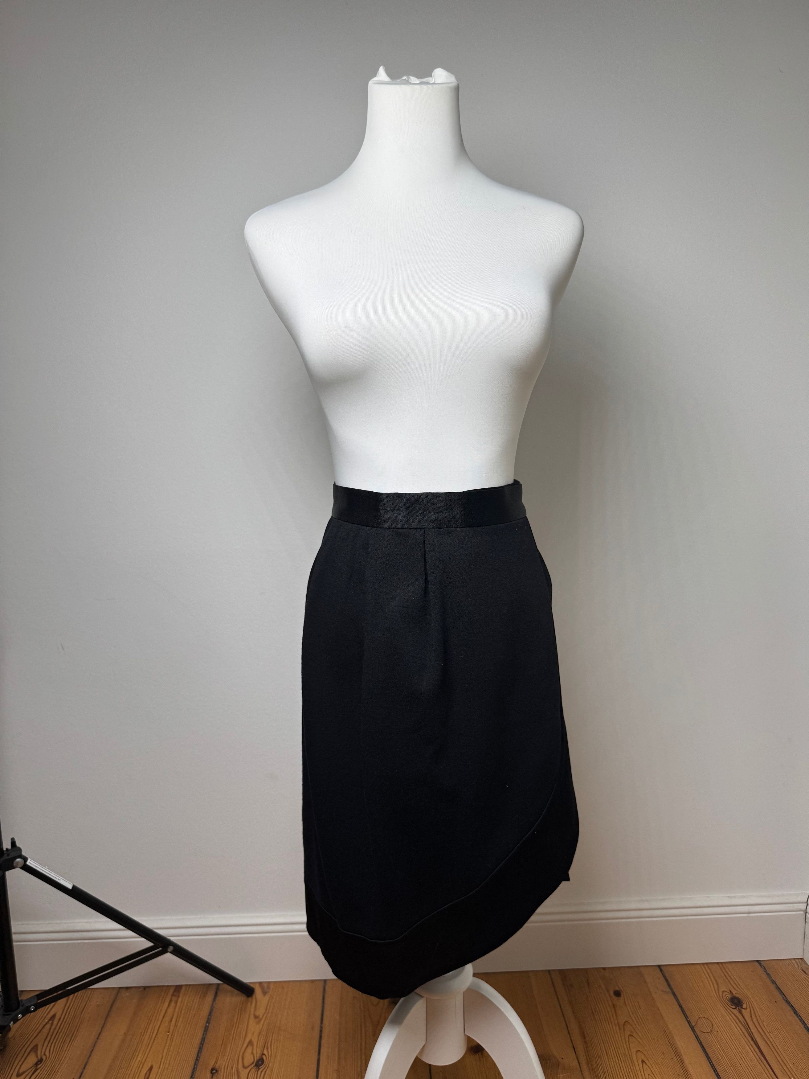 Other Vintage Yves Saint Laurent Skirt M black Size 30" / US 8 / IT 44 - 6 Thumbnail