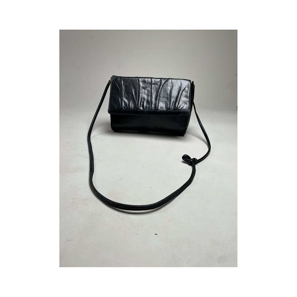 Gucci Jackie Vintage Black Leather Handbag Size ONE SIZE - 2 Thumbnail