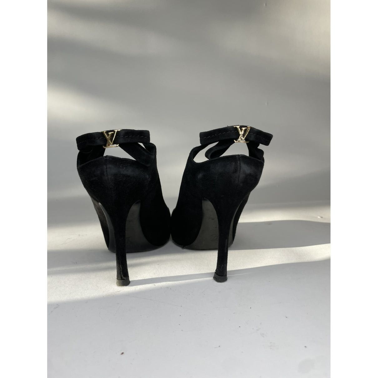 Louis Vuitton Streamline Black Patent Leather Heel Size US 6 / IT 36 - 4 Thumbnail