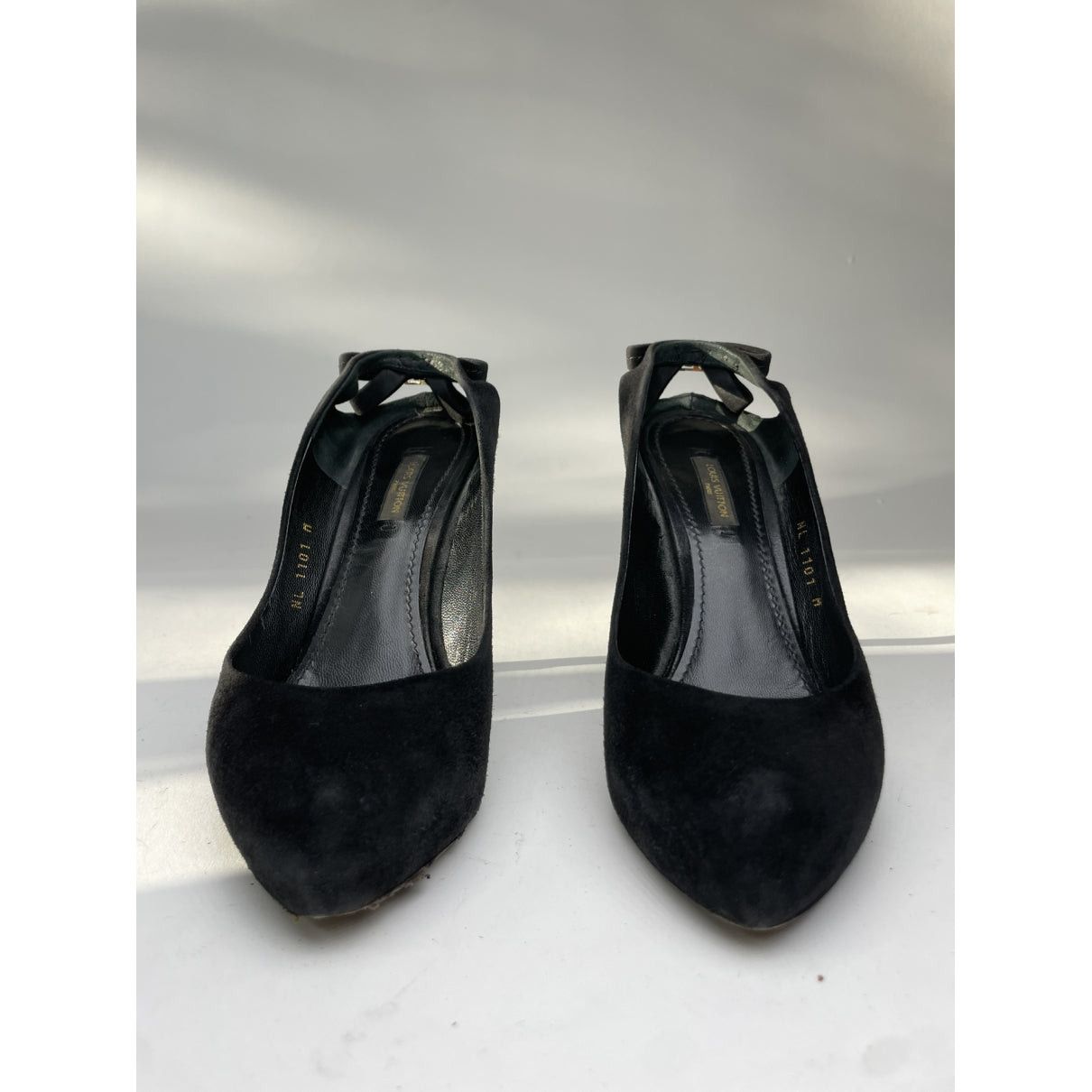 Louis Vuitton Streamline Black Patent Leather Heel Size US 6 / IT 36 - 2 Thumbnail